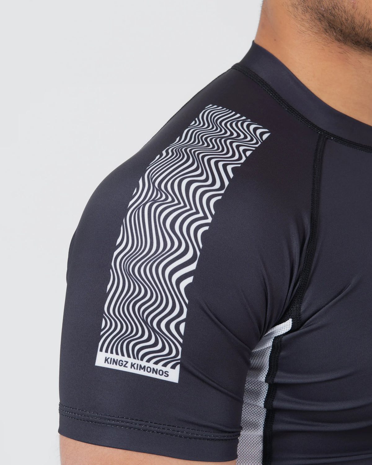 Flow Rider Rash Guard Flow Rashguard - Black